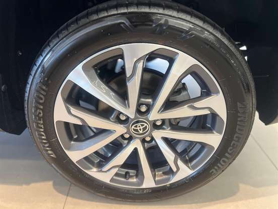 TOYOTA-COROLLA CROSS-2023