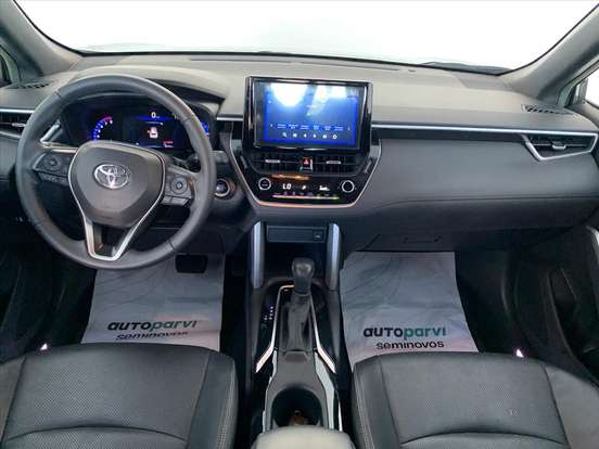 TOYOTA-COROLLA CROSS-2022