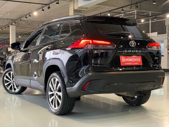 TOYOTA-COROLLA CROSS-2023
