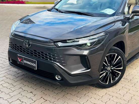 TOYOTA-COROLLA CROSS-2024