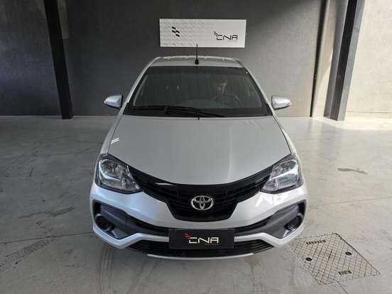 TOYOTA-ETIOS-2020