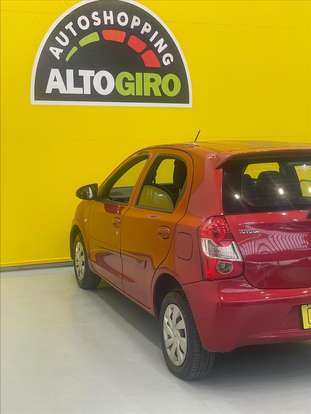 TOYOTA-ETIOS-2016