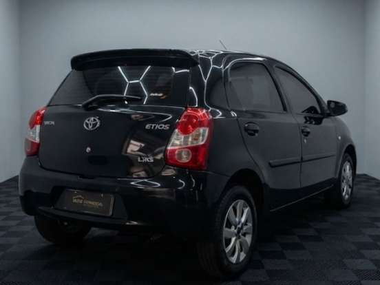 TOYOTA-ETIOS-1.3 XS 16V FLEX 4P MANUAL TOYOTA-ETIOS-2013