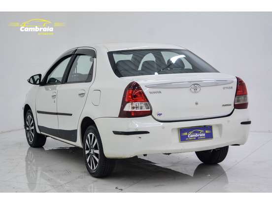 TOYOTA-ETIOS-1.5 PLATINUM SEDAN 16V FLEX 4P MANUAL TOYOTA-ETIOS-2015