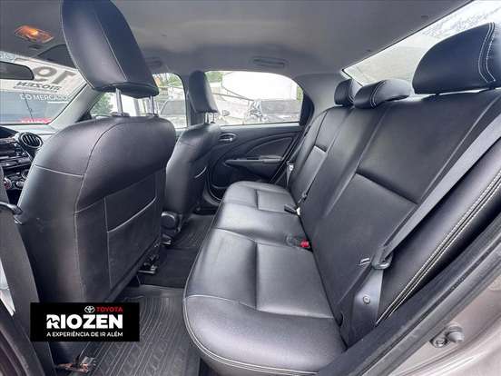 TOYOTA-ETIOS-1.5 X PLUS SEDAN 16V FLEX 4P AUTOMÁTICO TOYOTA-ETIOS-2018