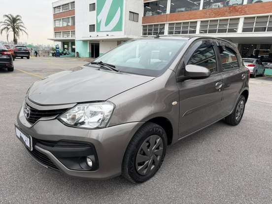 TOYOTA-ETIOS-1.5 XS 16V FLEX 4P AUTOMÁTICO TOYOTA-ETIOS-2017