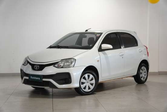 TOYOTA-ETIOS-2017