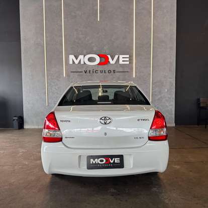 TOYOTA-ETIOS-2016