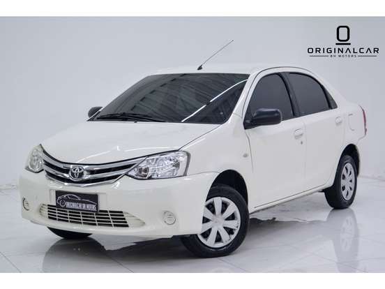 TOYOTA-ETIOS-1.5 XS SEDAN 16V FLEX 4P MANUAL TOYOTA-ETIOS-2013