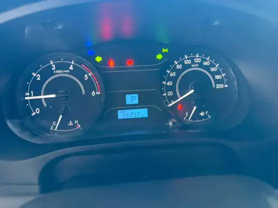 TOYOTA-HILUX-2024