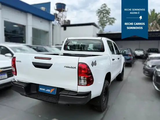 TOYOTA-HILUX-2.8 D-4D TURBO DIESEL CD POWER PACK 4X4 AUTOMÁTICO TOYOTA-HILUX-2024