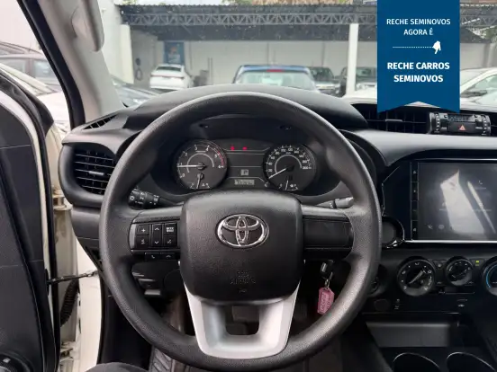 TOYOTA-HILUX-2.8 D-4D TURBO DIESEL CD POWER PACK 4X4 AUTOMÁTICO TOYOTA-HILUX-2024