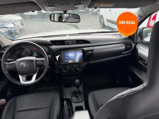 TOYOTA-HILUX-2024