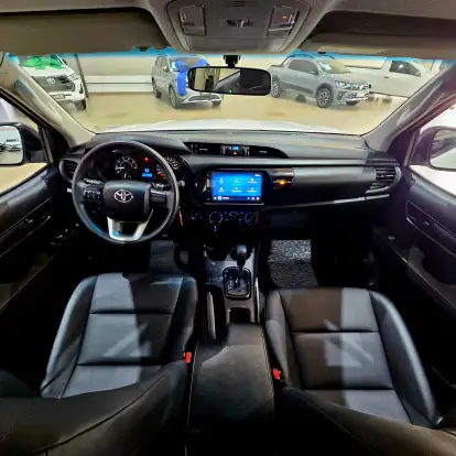 TOYOTA-HILUX-2024