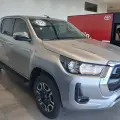 TOYOTA HILUX 2.8 D-4D TURBO DIESEL CD SRV 4X4 AUTOMÁTICO TOYOTA HILUX 2.8 D-4D TURBO DIESEL CD SRV 4X4 AUTOMÁTICO