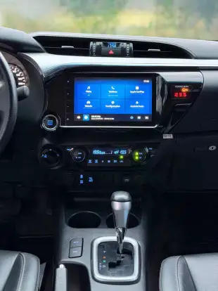 TOYOTA-HILUX-2025