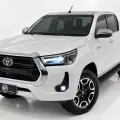 TOYOTA HILUX 2.8 D-4D TURBO DIESEL CD SRX 4X4 AUTOMÁTICO TOYOTA HILUX 2.8 D-4D TURBO DIESEL CD SRX 4X4 AUTOMÁTICO