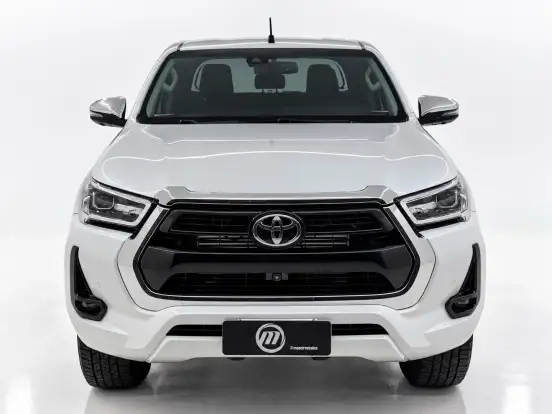 TOYOTA-HILUX-2.8 D-4D TURBO DIESEL CD SRX 4X4 AUTOMÁTICO TOYOTA-HILUX-2023