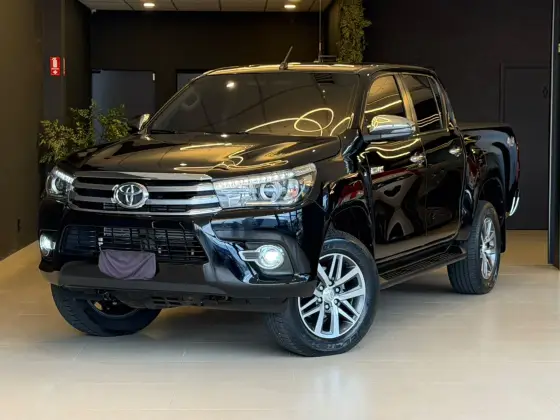 TOYOTA HILUX 2.8 SRX 4X4 CD 16V DIESEL 4P AUTOMÁTICO