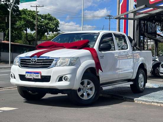 TOYOTA-HILUX-2.7 SR 4X2 CD 16V FLEX 4P AUTOMÁTICO TOYOTA-HILUX-2015