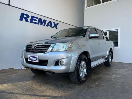 TOYOTA-HILUX-2013