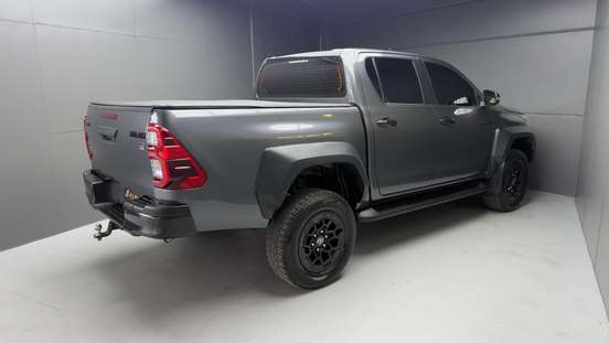 TOYOTA-HILUX-2024
