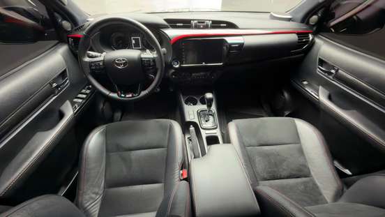 TOYOTA-HILUX-2024