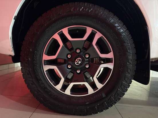 TOYOTA-HILUX-2.8 D-4D TURBO DIESEL CD POWER PACK 4X4 MANUAL TOYOTA-HILUX-2022