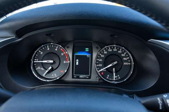 TOYOTA-HILUX-2024