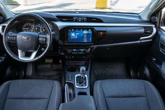 TOYOTA-HILUX-2024