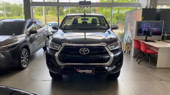 TOYOTA-HILUX-2.8 D-4D TURBO DIESEL CD SRV 4X4 AUTOMÁTICO TOYOTA-HILUX-2024