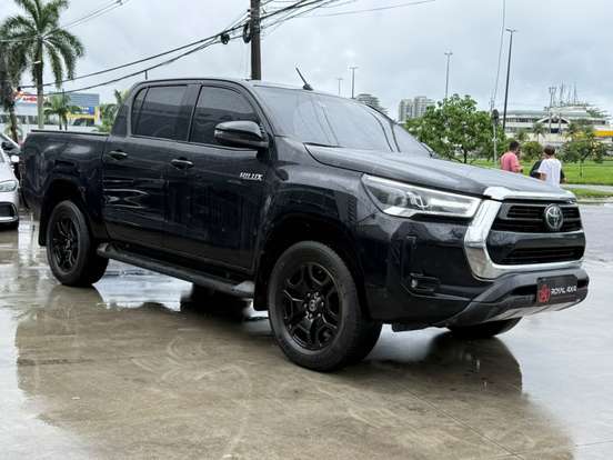 TOYOTA-HILUX-2.8 D-4D TURBO DIESEL CD SRX 4X4 AUTOMÁTICO TOYOTA-HILUX-2021