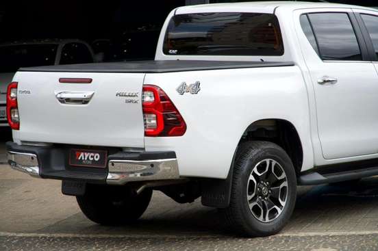 TOYOTA-HILUX-2.8 D-4D TURBO DIESEL CD SRX 4X4 AUTOMÁTICO TOYOTA-HILUX-2026