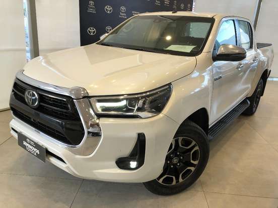 TOYOTA-HILUX-2025