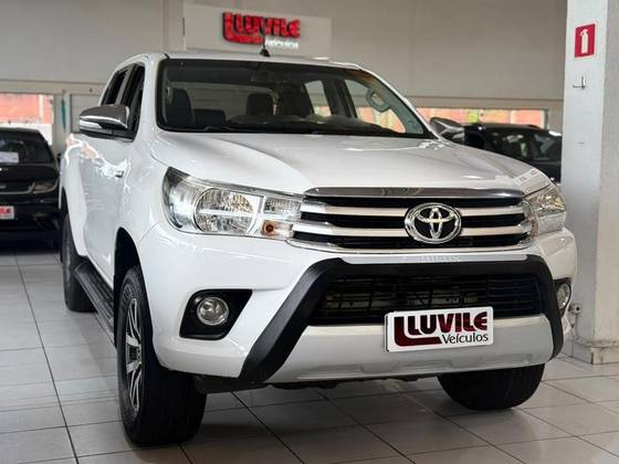 TOYOTA HILUX 2.8 SRV 4X4 CD 16V DIESEL 4P AUTOMÁTICO