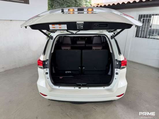 TOYOTA-HILUX-2.8 SRX 4X4 CD 16V DIESEL 4P AUTOMÁTICO TOYOTA-HILUX-2016
