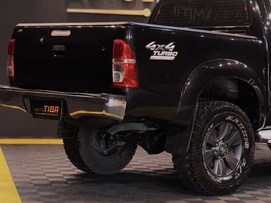 TOYOTA-HILUX-2014