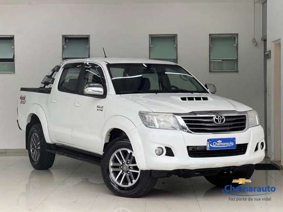 TOYOTA-HILUX-2014