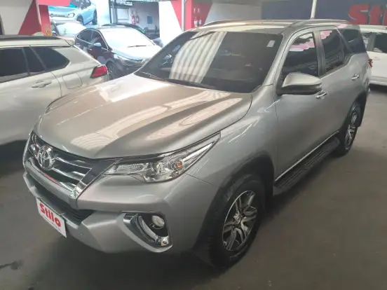 TOYOTA-HILUX SW4-2019