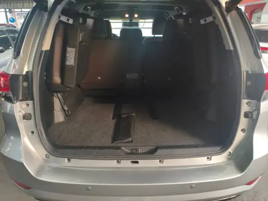 TOYOTA-HILUX SW4-2.7 SRV 7 LUGARES 4X2 16V FLEX 4P AUTOMÁTICO TOYOTA-HILUX SW4-2019