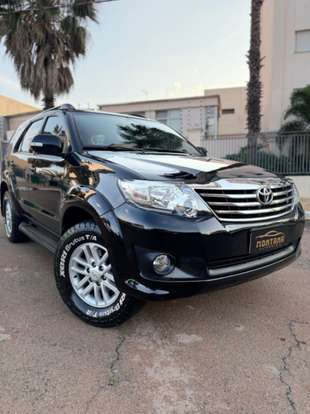 TOYOTA-HILUX SW4-2.7 SR 4X2 16V FLEX 4P AUTOMÁTICO TOYOTA-HILUX SW4-2012