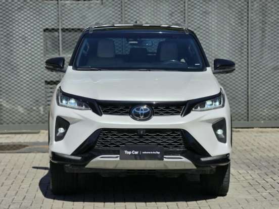 TOYOTA-HILUX SW4-2.8 D-4D TURBO DIESEL DIAMOND 7L 4X4 AUTOMÁTICO TOYOTA-HILUX SW4-2024