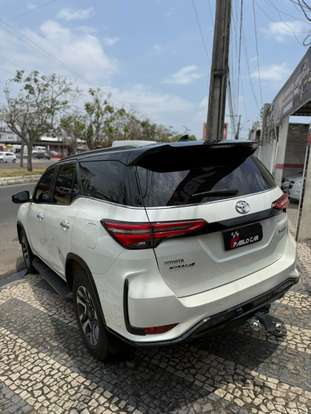 TOYOTA-HILUX SW4-2022