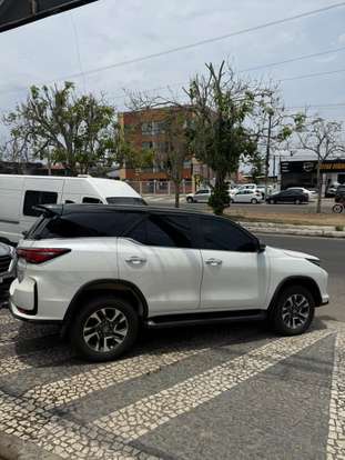 TOYOTA-HILUX SW4-2022