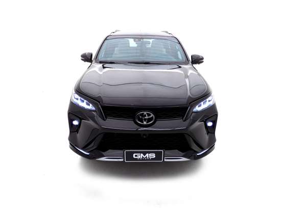 TOYOTA-HILUX SW4-2023