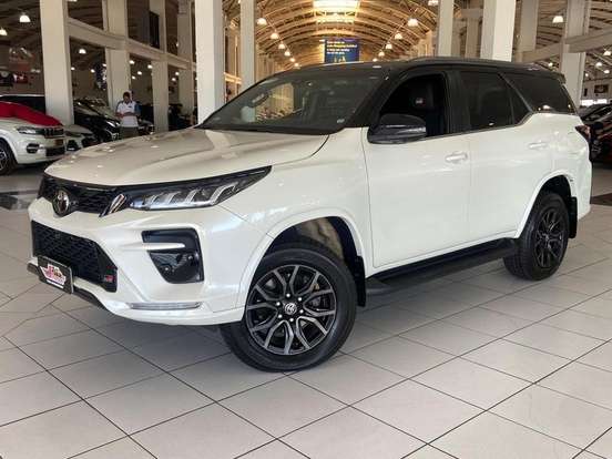 TOYOTA-HILUX SW4-2022