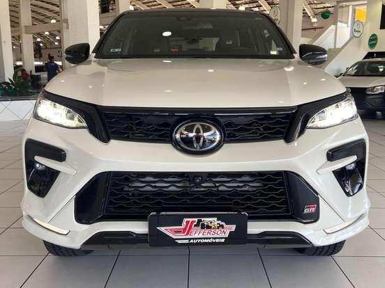 TOYOTA-HILUX SW4-2022