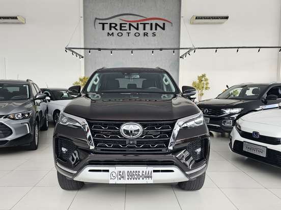 TOYOTA-HILUX SW4-2023