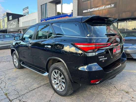 TOYOTA-HILUX SW4-2021