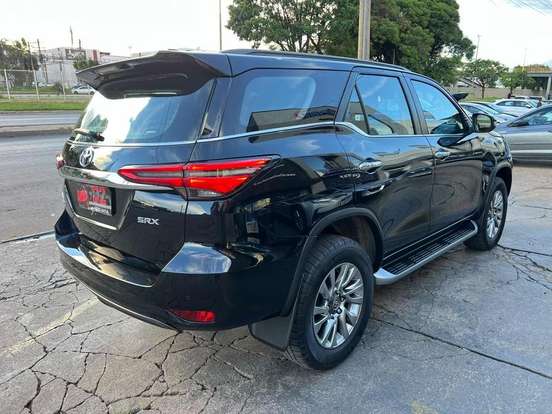 TOYOTA-HILUX SW4-2021